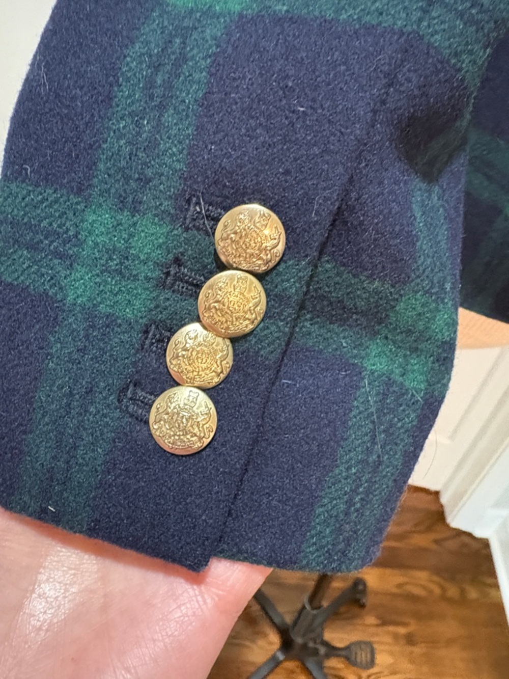 J Crew sz 4 wool green and blue plaid blazer with gold crested buttons - Picture 6 of 11